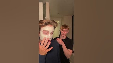 How face masks with my boyfriend really goes #gay #couple #couplegoal #lgbt #boyfriend #shorts