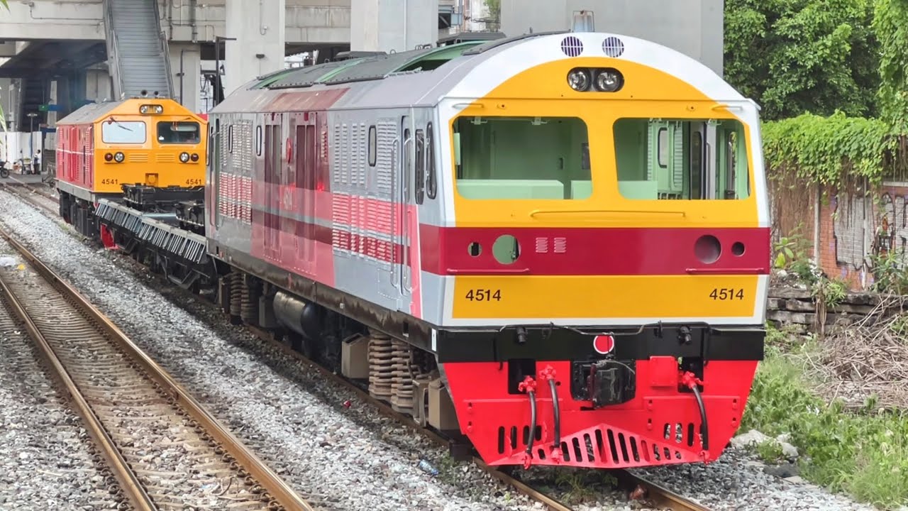 SRT. #เด็ดแทบทั้งคลิป!? สถานีมักกะสันยามเย็น กับขบวนรถพิเศษลำเลียง HITACHI 4514 และ 4517 ออกวาระใหม่