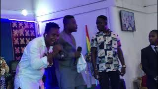 (Yaw Sarpong) Agyenkwa W’ada Anaa Live By Wonder Boy and Prince Poli @Kumasi….I love this 🌹