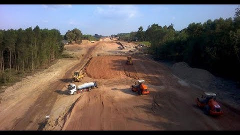 Cao tốc Bắc Nam đoạn Phan Thiết - Dầu Giây chậm tiến độ