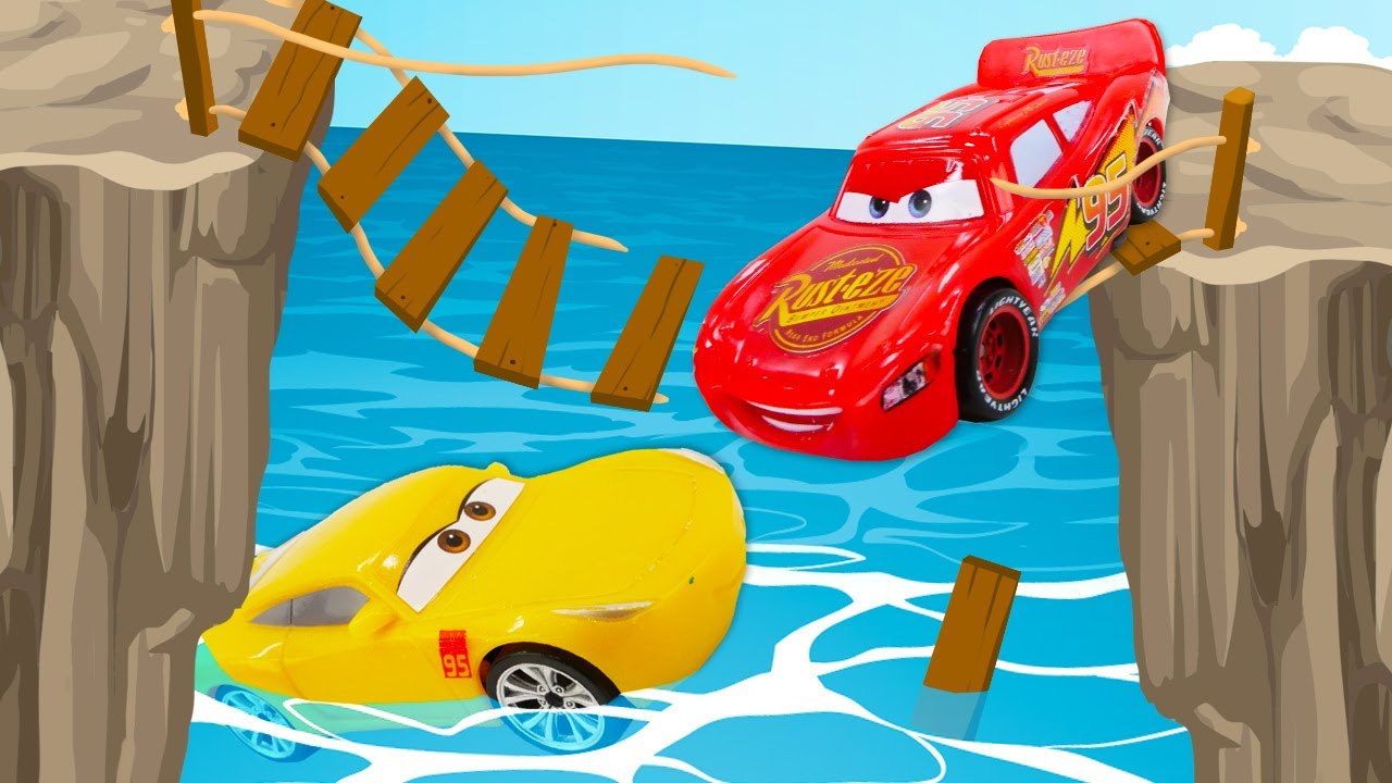 Молния Маквин и гонки в городе и приключения в пустыне. Детские видео ...