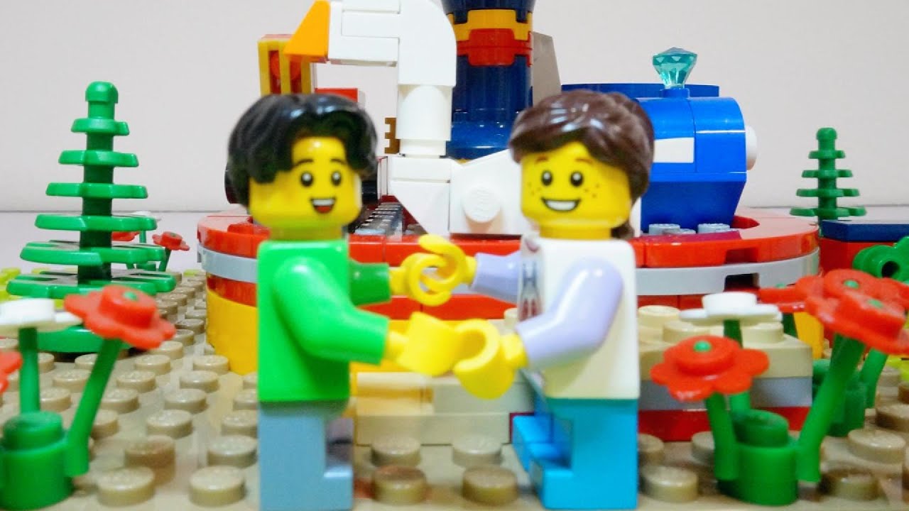 Lego Story : Carousel Ride with friends