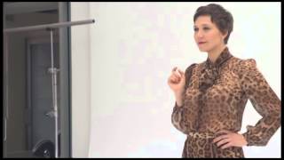 Behind-the-Scenes: Maggie Gyllenhaal Photo Shoot