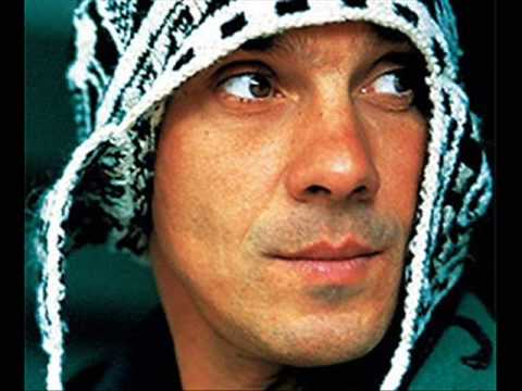 Manu Chao & Lyricson : Mr Bobby