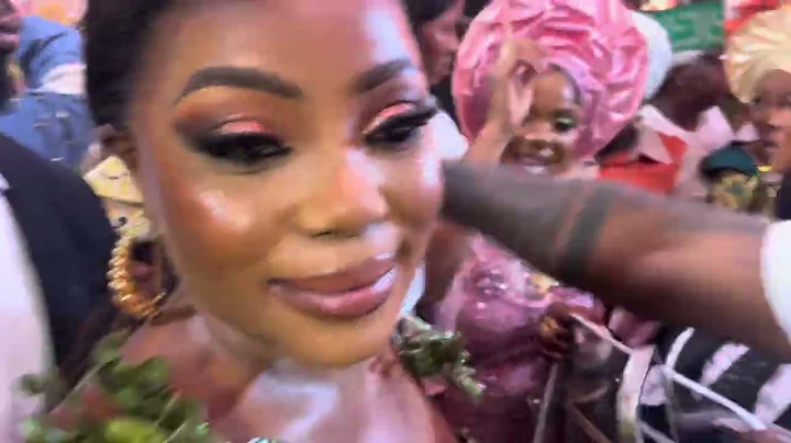 Egungun and his wife with Kudi Alagbo On Stage At Priscilla Ojo Mkambala weeding