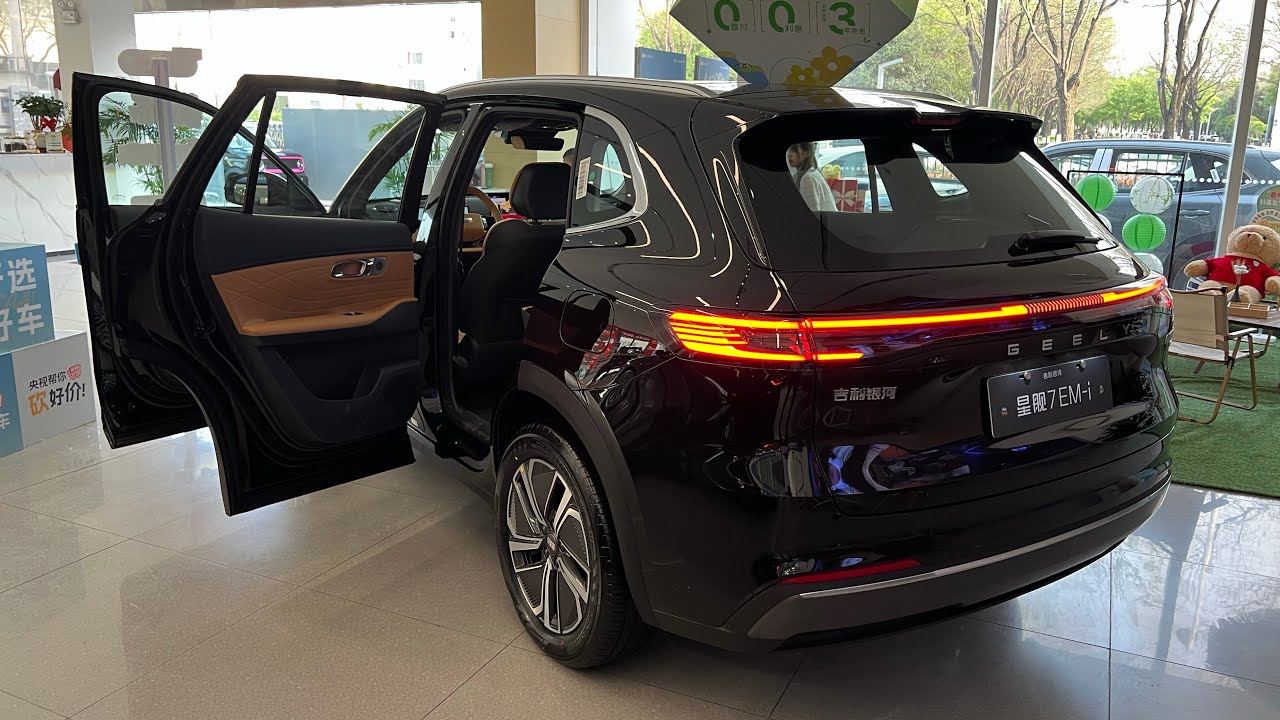 2025 GEELY Galaxy Starship 7 PHEV 1420km range under $13,500 review | Geely | China 🇨🇳