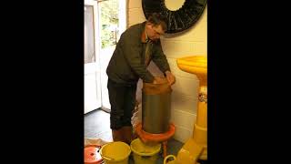 2012 Cider Making with the 40L Speidel Hydropress and Mill