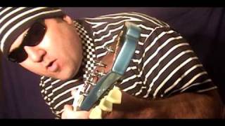 Pretty Woman-An Electronic Tribute To Roy Orbison by Robbie Ryan