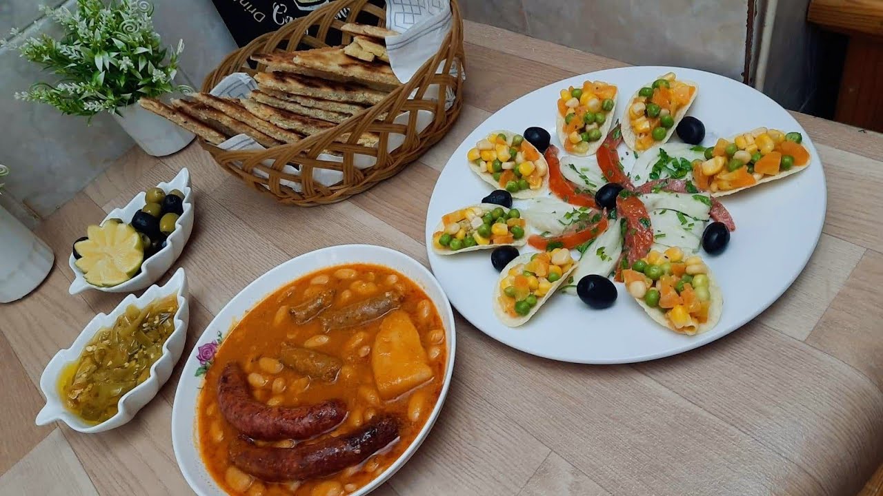 لوبيا بالمرقاز🍛 سلطة بالبسباس و الشيبي بالخضار 🥗و كسرة مبسسة