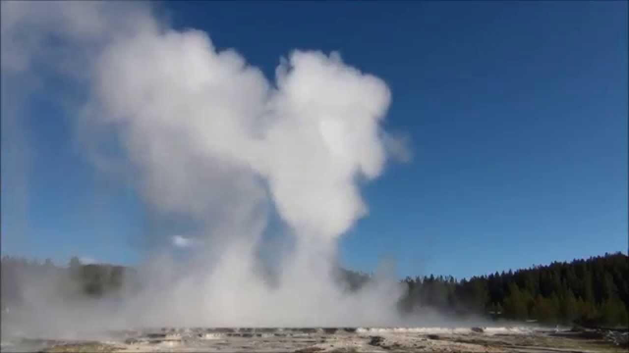 Great Fountain Geyser (2014) (HD)