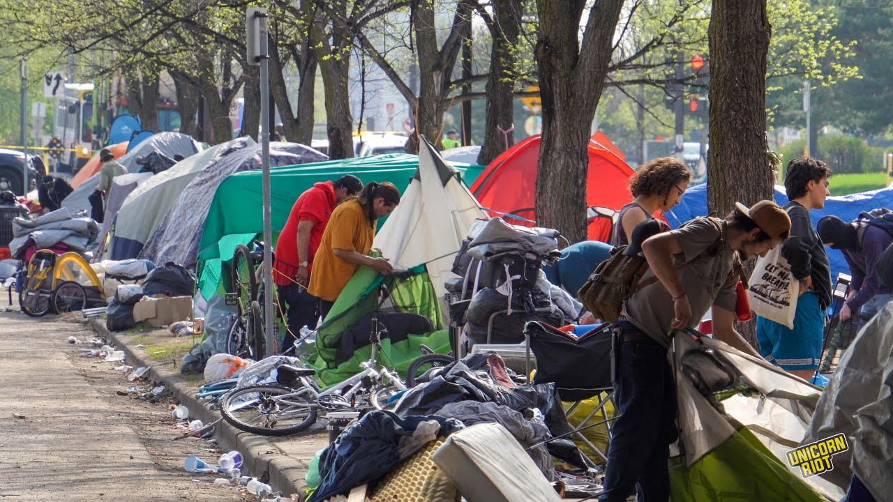 Minneapolis Police Evict Franklin Avenue Encampment YouTube