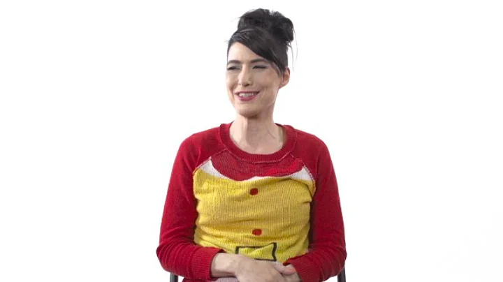Kathleen Hanna Rates Tampons, The Bible and Linked...