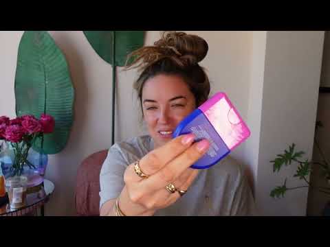 Lisa Takes Stuff Out Of Boxes | Episode 175