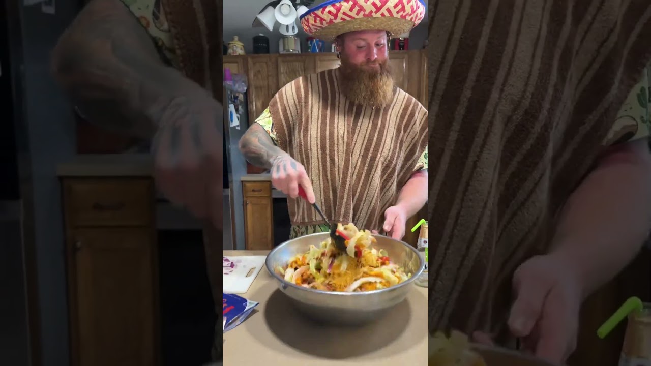 Салат с тако Доррито!