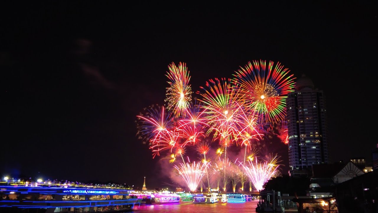 วิจิตรเจ้าพระยา. 6 ธ.ค 2568#Vijit Chao Phraya 2025  พลุสะพานพุทธ