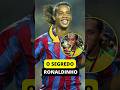 Por que Ronaldinho gaúcho lambia os lábios? #futebol