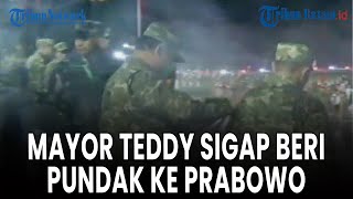 🔵[ LIVE ] Mayor Teddy Sigap Berikan Pundak ke Prabowo saat Jalan Licin karena Hujan