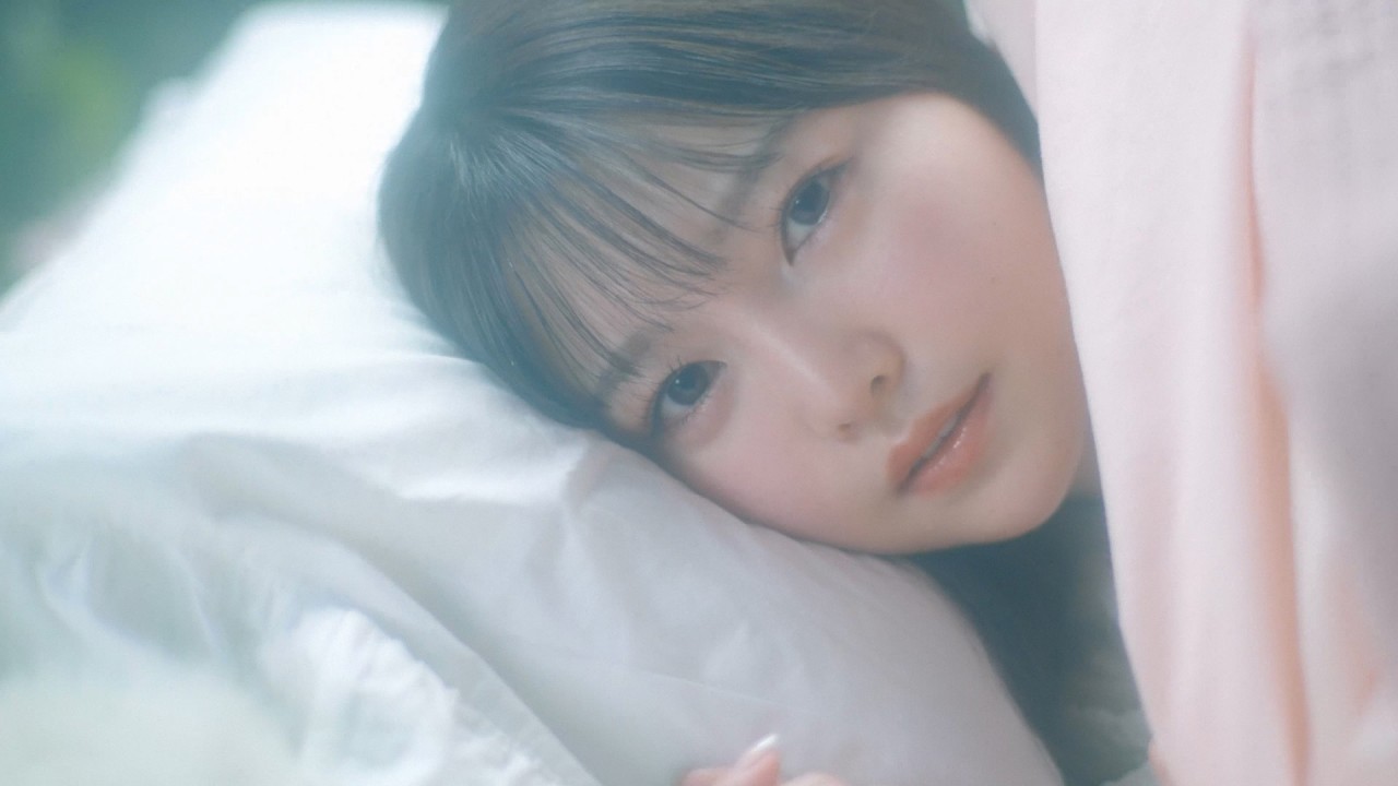 麻倉もも『crumb』 Music Video