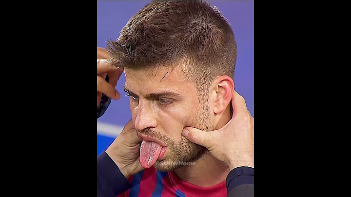 When Goalkeepers Knocks Out Own Teammates😢