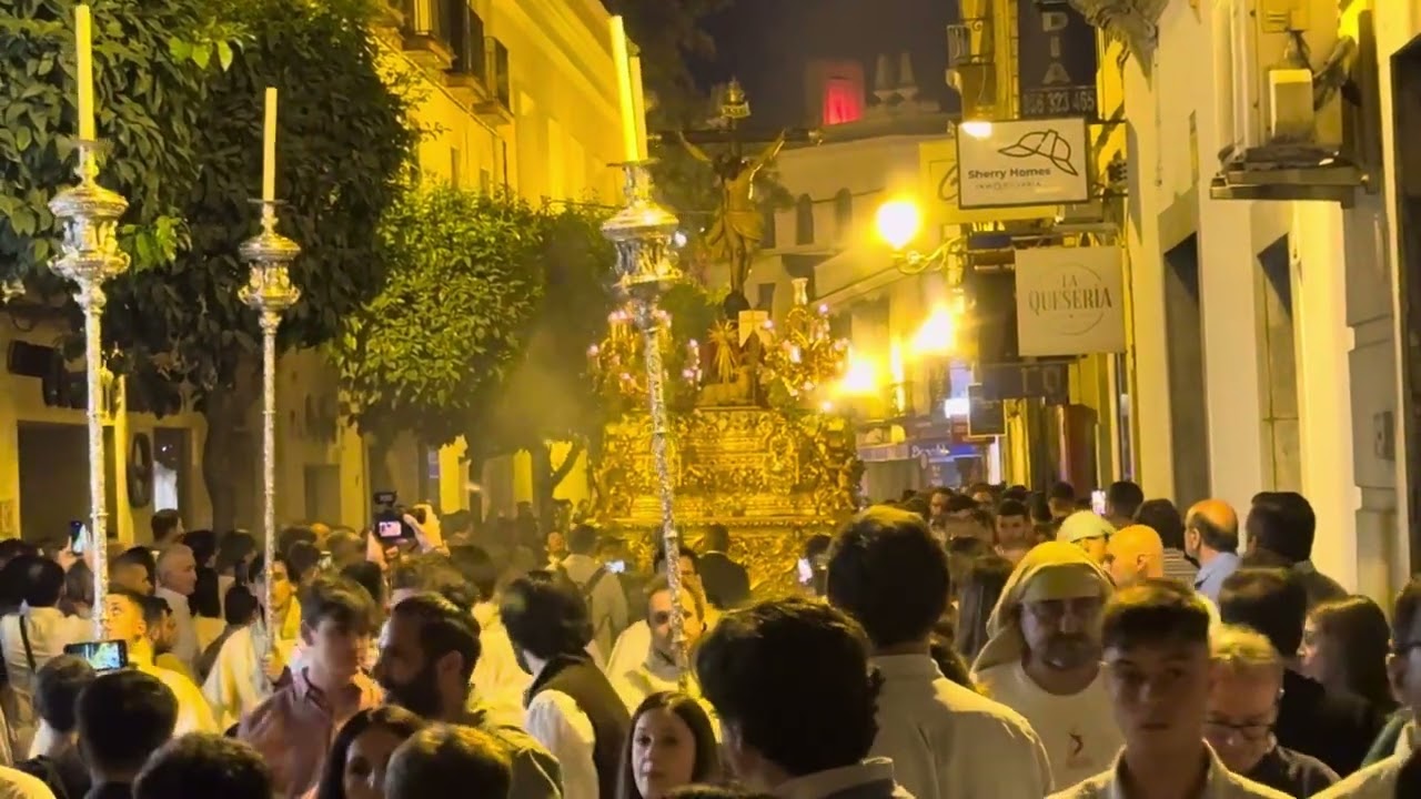 Stmo Cristo de la Lanzada de Jerez por la calle Honda. Salida extraordinaria 2024