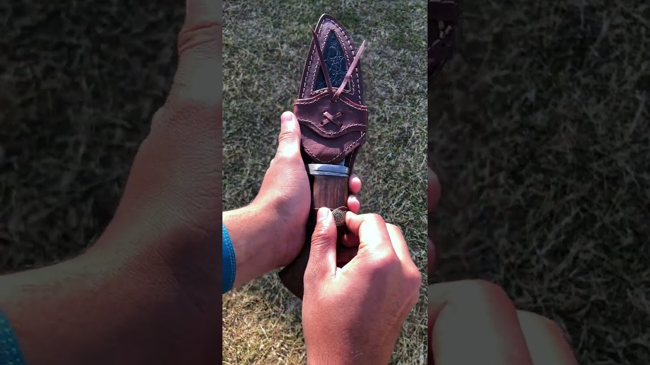 Beautiful Damascus Hunting Knife 