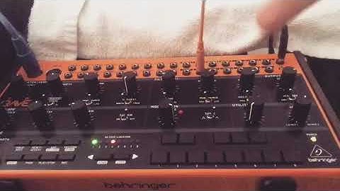 Behringer CRAVE Actually Has Two Oscillators!