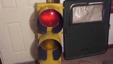 How to Install Galak Vg-305B Traffic Light controller into a Stop light