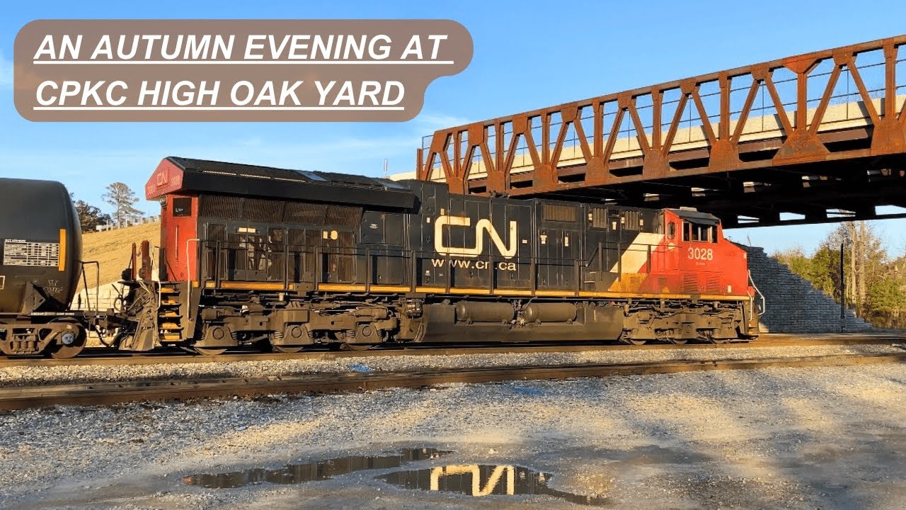 Railfanning on an Autumn Evening at CPKC High Oak Yard - Pearl, MS - 11/22/25