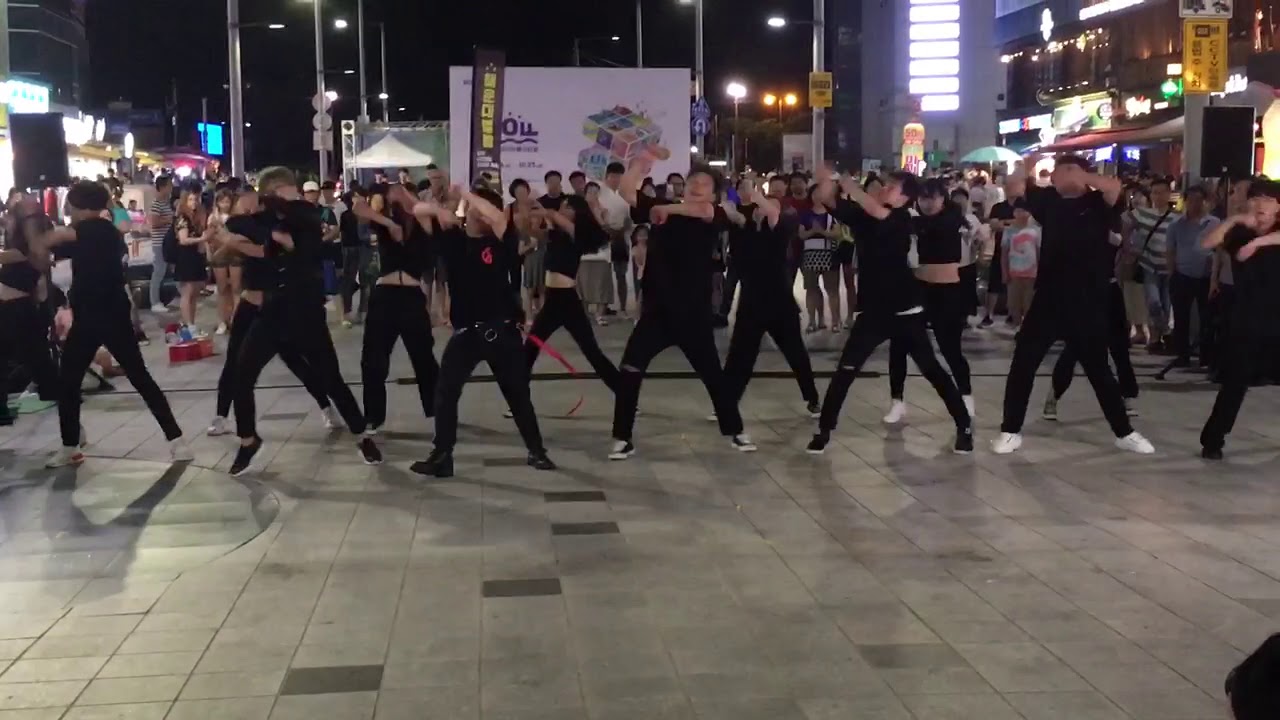 chorégraphie Luminous Crew