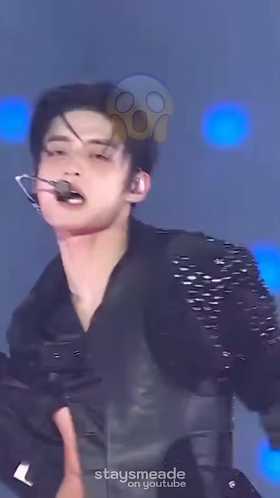 Jiwoong and Gyuvin's cinematic ABS reveal at MAMA 2024 #zb1 #zerobaseone #jiwoong #gyuvin #mama2024