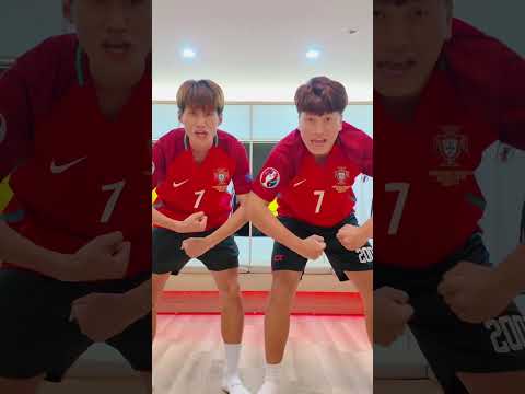 +1 điệu nhảy cổ vũ BĐN vô địch WC #vietanhcr7 #worldcup2026 thumbnail