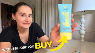 Good with makeup? Is it thick? Answering your questions