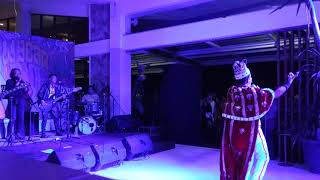 Flash ( Queen from bandung ) we are the campion Fredi \