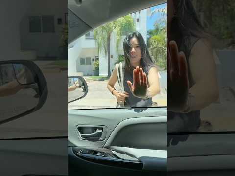 Con los brazos de mamá No 👀😩🤣 #humor #funnyshorts #funny #moms