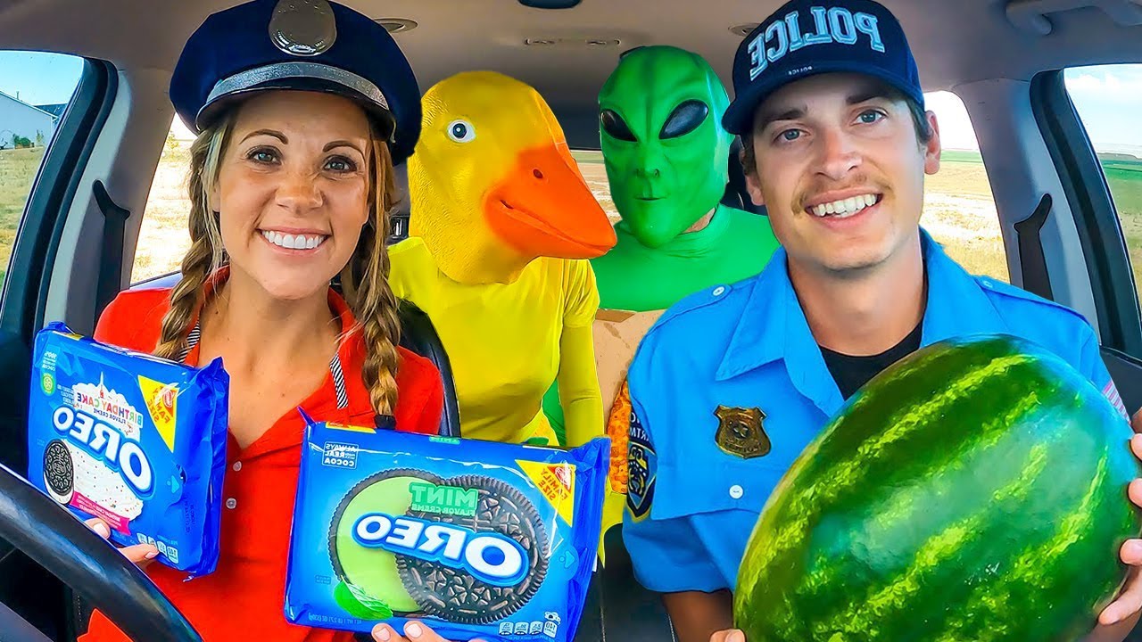Rubber Ducky Steals Puppy from Police, Cow, and Alien in Car Ride Chase!