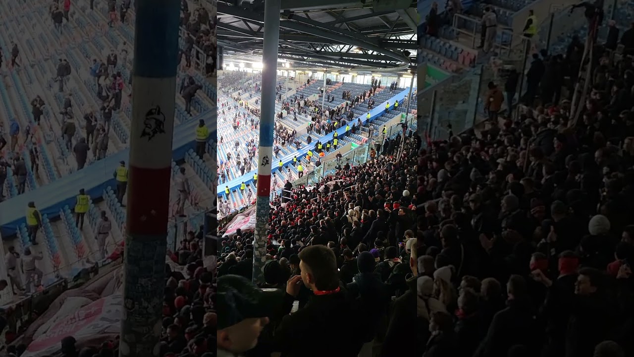 Wir fahr'n nach Haus', ihr müsst hier wohnen, St. Pauli Fans machen sich über Hansa-Fans lustig