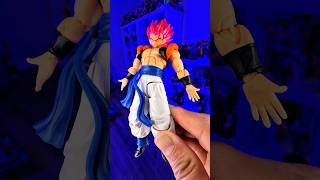 Let’s look at the Custom Head Sculpture Super Saiyan God Gogeta for Tonsen Art Toys Kamione figure
