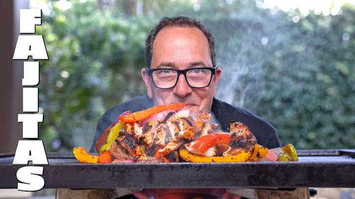 THE BEST CHICKEN FAJITAS I'VE EVER MADE! | SAM THE COOKING GUY