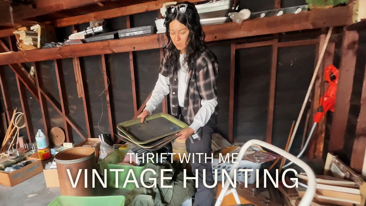 Inside Strangers’ Homes: Estate Sale Vintage Hunting