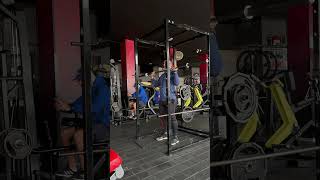 Press militar con barra de pie #deporte #gymmotivation #tips #tutorial #gym #workout