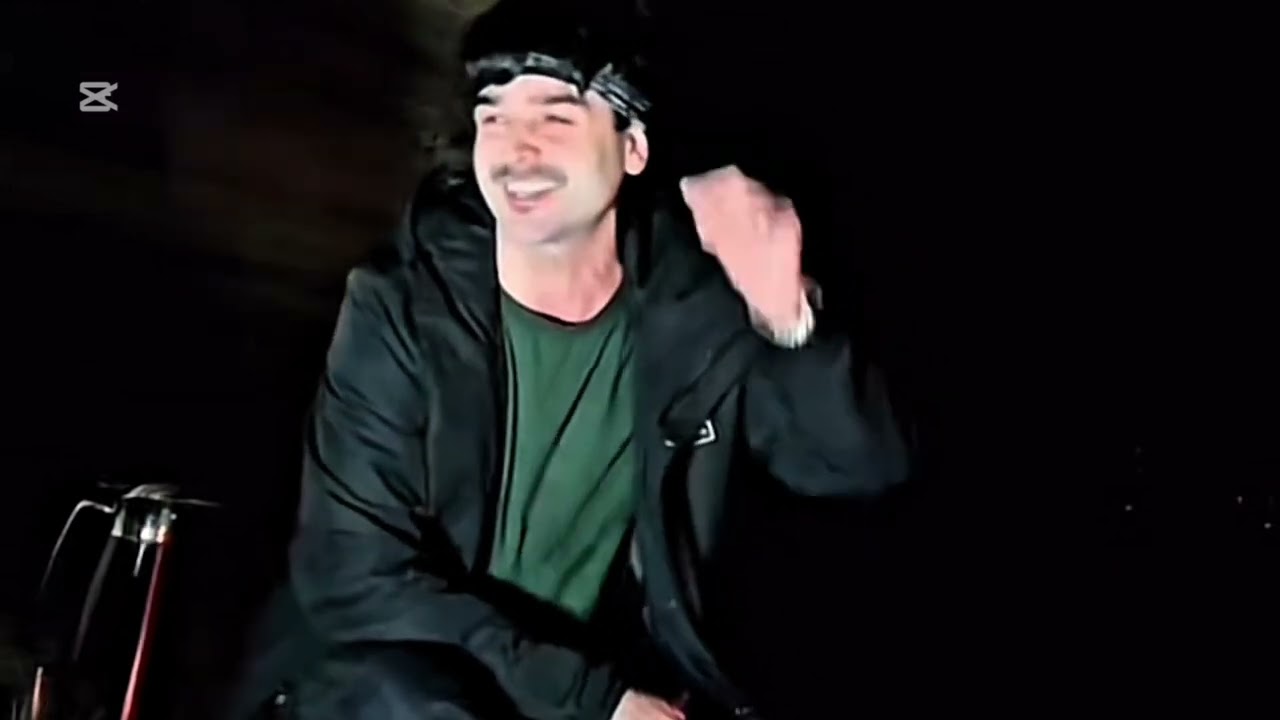 在 YouTube 上觀看「آهنگ جنرال عرفان قصه ها گل می‌کند گل شاخها میشکند کوه  دوستای عزیز سبسکرایب یادتان نره ممنونم」