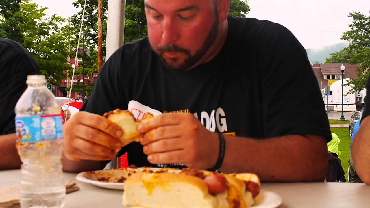 1ST ANNUAL CHILI DOG EATING CONTEST YouTube