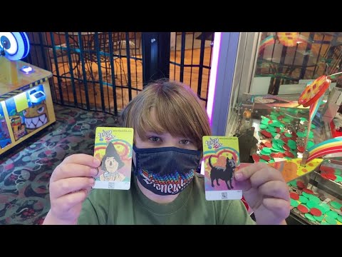 Wizard of Oz Coin Pusher: Winning a 2nd Rare Toto Card (w/ Attendant Assist) at Great Wolf Lodge