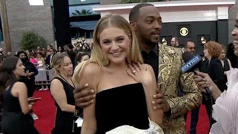 Grammys 2022: Watch Kelsea Ballerini Get Interview...