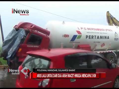  Truk  Tangki LPG  Tabrak Pohon iNews Sulbar 25 06 2021 