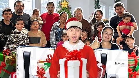 WORLDS MOST INSANE FAMILY CHRISTMAS GIFTS OPENING!!