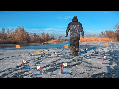 Душевная рыбалка на жерлицы! ЛОВЛЯ ЩУКИ на КАРАСЯ. Зимняя рыбалка на реке Северский Донец