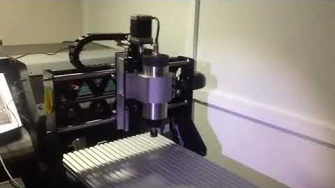 First test Cnc machine with mach3 and Driver Tb6600