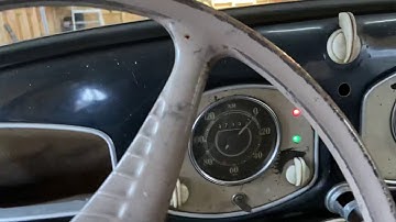 1952 VW Split Window pt1 (start up and walk around)