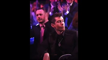 《𝐀𝐫𝐜𝐭𝐢𝐜 𝐌𝐨𝐧𝐤𝐞𝐲𝐬》 They live for the applause